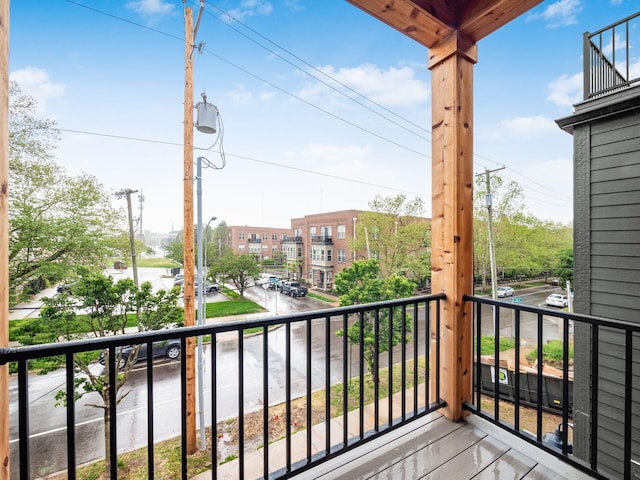 496 W 1st Ave, Columbus, OH 43201 - view of balcony