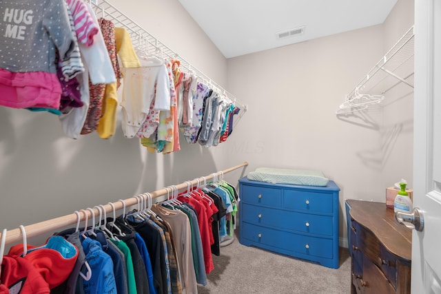 816 Kelburn Ln, Pickerington, OH 43147 - walk in closet featuring visible vents and carpet floors