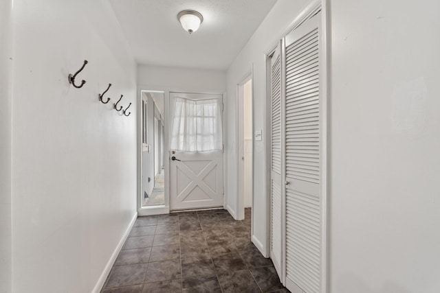 3318 Darbyshire Dr, Hilliard, OH 43026 - hallway with baseboards