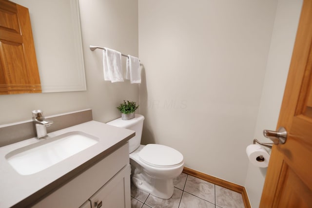 2882 Kool Air Way, Columbus, OH 43231 - half bath featuring baseboards, toilet, and vanity