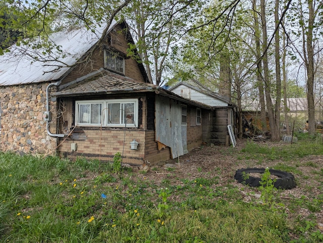 20821 Coshocton Rd, Mount Vernon, OH 43050 - view of side of property