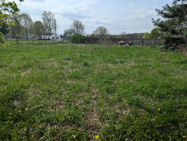 20821 Coshocton Rd, Mount Vernon, OH 43050 - view of yard with fence
