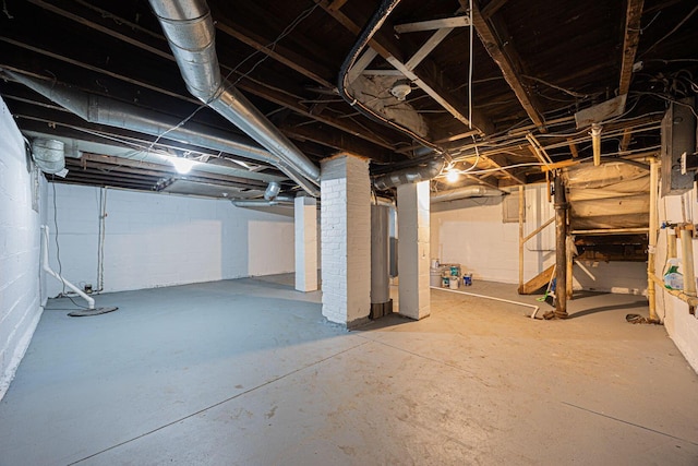 196 E Woodrow Ave, Columbus, OH 43207 - view of unfinished basement