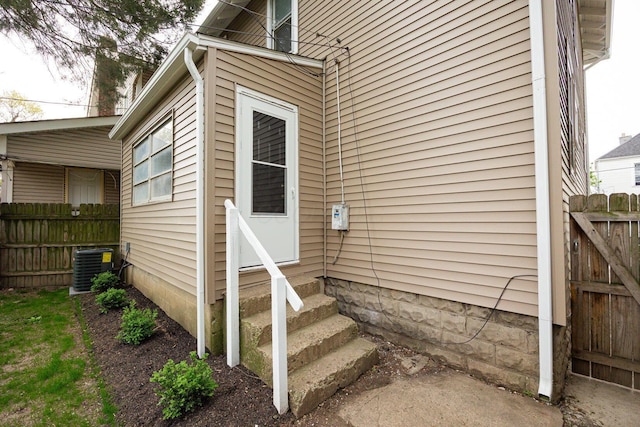 196 E Woodrow Ave, Columbus, OH 43207 - view of exterior entry with cooling unit
