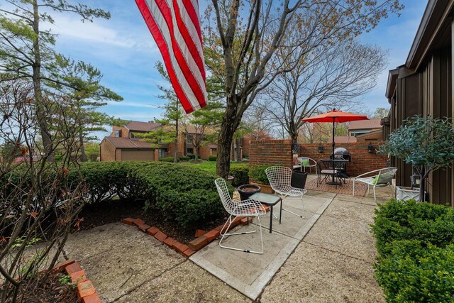 91 Glen Dr, Worthington, OH 43085 - view of patio with fence and outdoor dining space