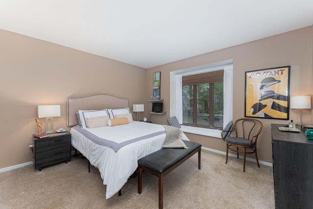 91 Glen Dr, Worthington, OH 43085 - bedroom featuring light carpet and baseboards