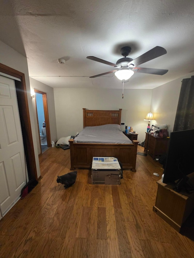 196 Whitethorne Ave, Columbus, OH 43223 - bedroom featuring wood finished floors and ceiling fan