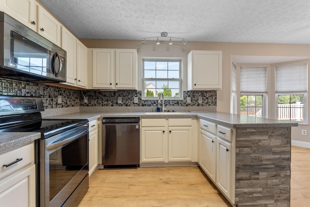 1320 Mill Park Dr, Marysville, OH 43040 - photo 23