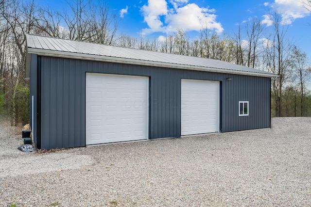 view of detached garage