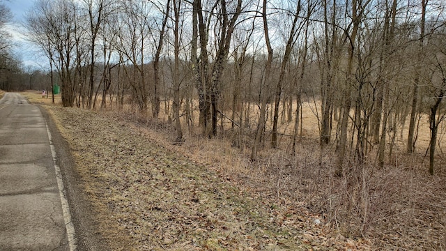 6820 Crane Run Rd, Cumberland, OH 43732