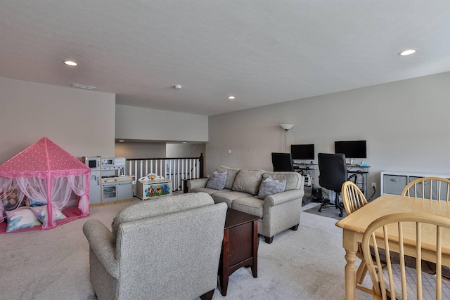 684 Newton Dr, Beavercreek, OH 45434