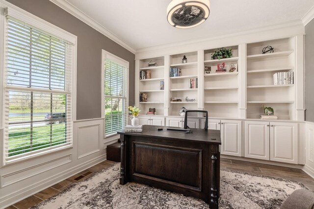 6509 Spring Run Dr, Westerville, OH 43082 - office area with a decorative wall, light wood-style flooring, a wainscoted wall, visible vents, and ornamental molding