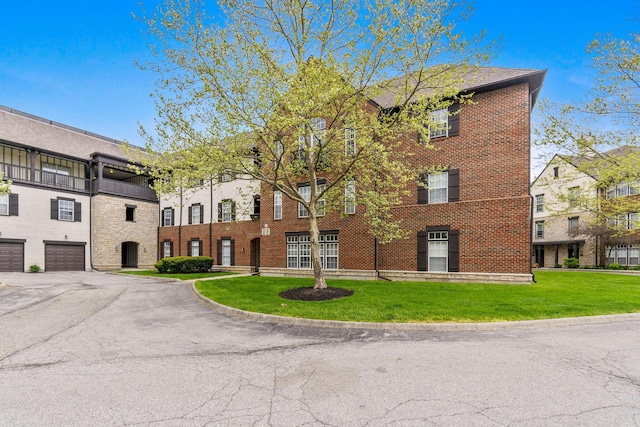 view of building exterior featuring driveway