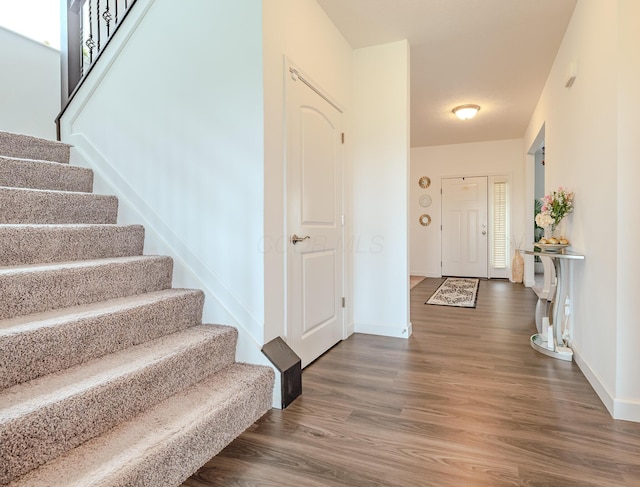 9295 Dewitt Dr, Plain City, OH 43064 - interior space featuring stairway, baseboards, and wood finished floors