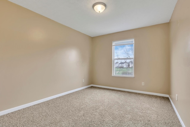 577 Stable St, Pataskala, OH 43062 - carpeted spare room with baseboards