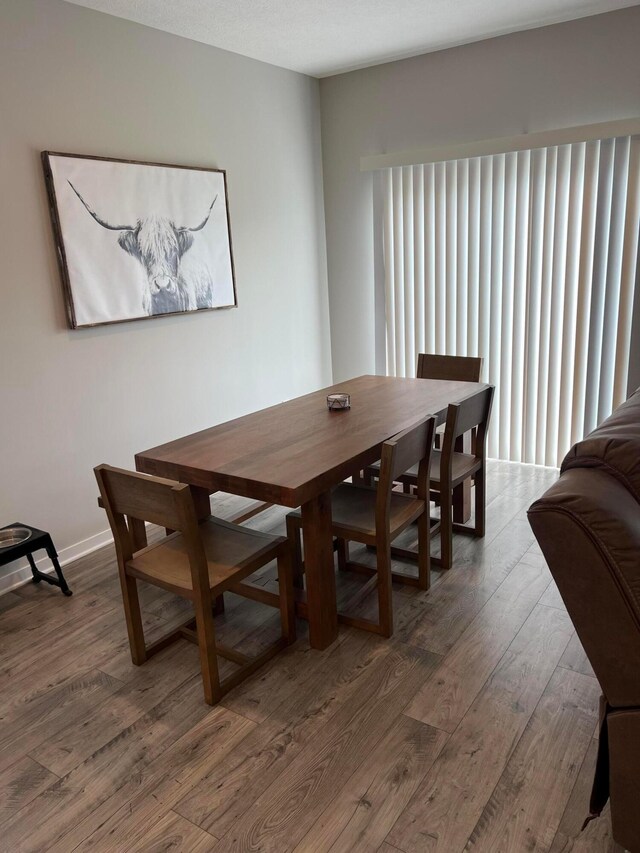 307 Shady Hollow Dr, Commercial Point, OH 43116 - dining space featuring wood finished floors