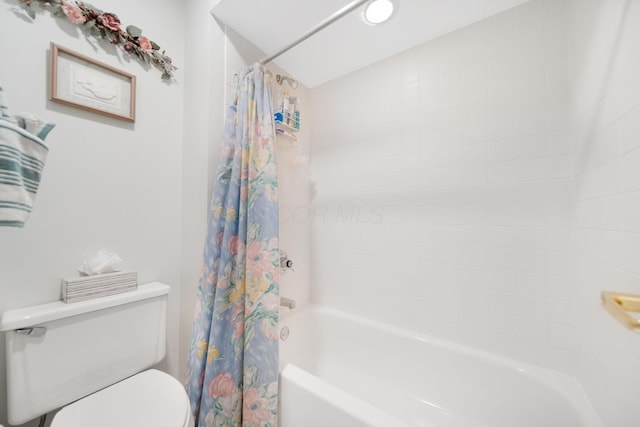 6180 Storm Haven Ct, Lewis Center, OH 43035 - bathroom featuring shower / bath combo and toilet