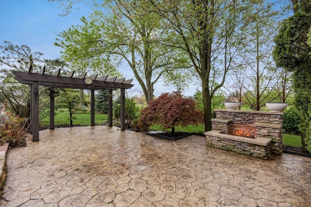 view of patio featuring a pergola