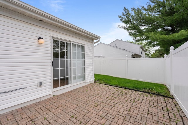 6709 Axtel Dr Unit 5A, Canal Winchester, OH 43110 - view of patio / terrace with fence