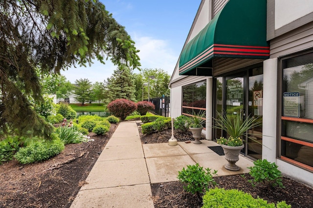 6709 Axtel Dr Unit 5A, Canal Winchester, OH 43110 - view of yard