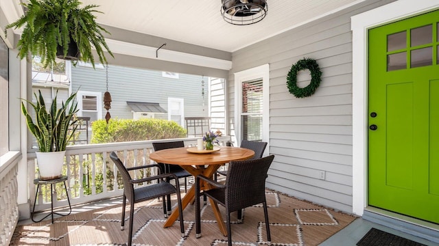 231 N Granger St, Granville, OH 43023 - sunroom / solarium featuring outdoor dining area