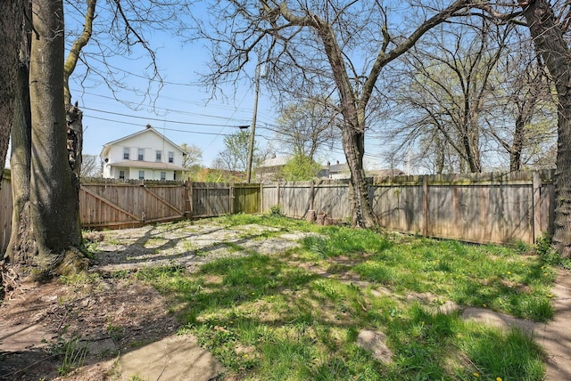 view of yard featuring a fenced backyard