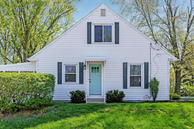 250 E Park St, Westerville, OH 43081 - view of front of house featuring a front lawn