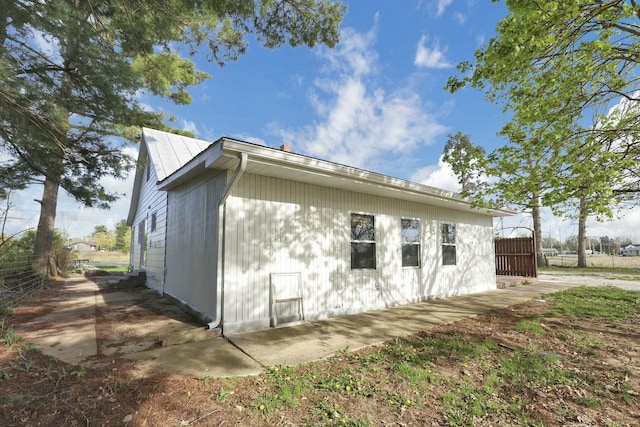3907 Condit Rd, Sunbury, OH 43074 - view of side of property featuring fence
