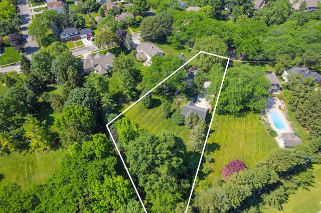 4318 Lyon Dr, Upper Arlington, OH 43220 - aerial view of property's location with property parcel outlined and a pool