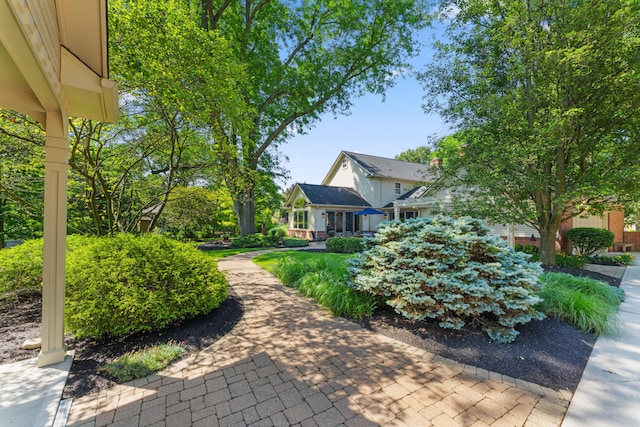 4318 Lyon Dr, Upper Arlington, OH 43220 - view of yard