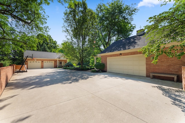 4318 Lyon Dr, Upper Arlington, OH 43220 - garage featuring driveway