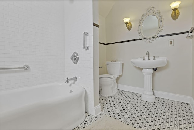 704 E High St, Mount Vernon, OH 43050 - full bathroom with toilet and baseboards