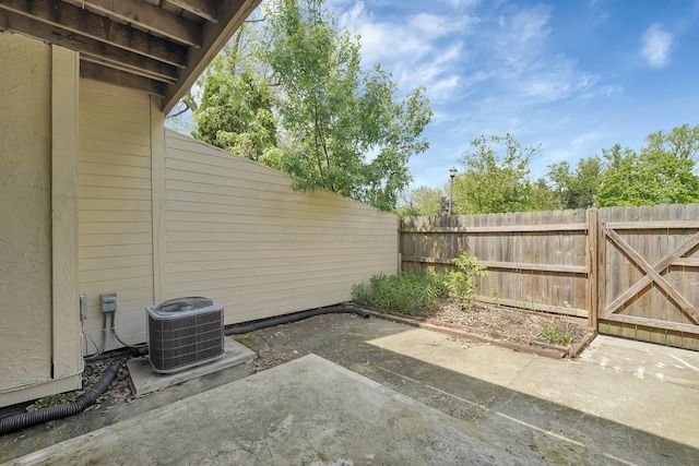 3236 Donalda Ct, Columbus, OH 43231 - view of patio / terrace featuring cooling unit and a fenced backyard