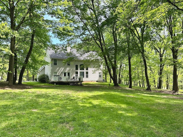 33 Hampden Dr, Granville, OH 43023 - view of grassy yard with a deck