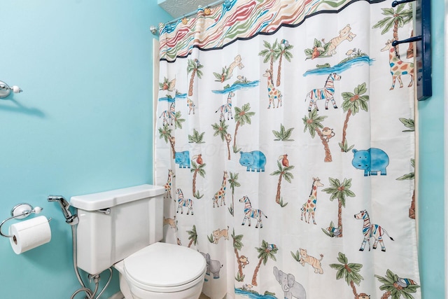 1123 Firth Ave, Worthington, OH 43085 - full bathroom featuring toilet and curtained shower
