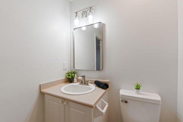 6516 Nottinghill Trail Dr, Canal Winchester, OH 43110 - half bathroom with vanity and toilet