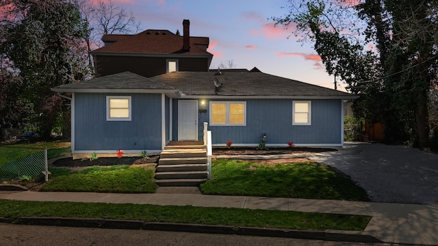 1425 Mount Vernon Ave, Columbus, OH 43203 - bungalow-style house featuring fence and a chimney