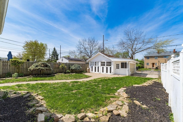 629 Hilltonia Ave, Columbus, OH 43223 - back of property with a fenced backyard and a yard