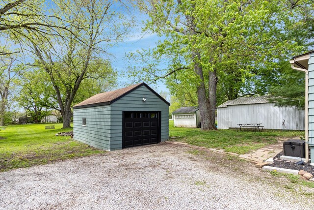 detached garage with driveway