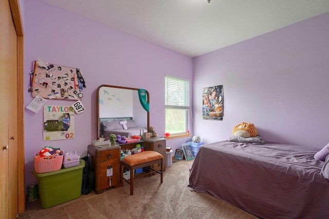 bedroom featuring carpet floors