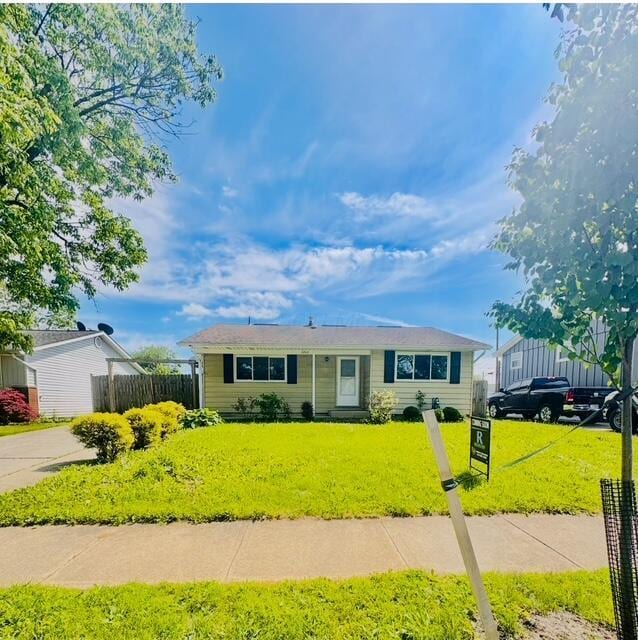 3769 Lynward Rd, Columbus, OH 43228 - photo 1