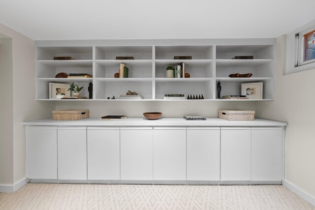room details featuring baseboards