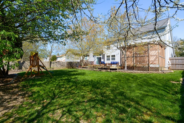 view of yard featuring a fenced backyard