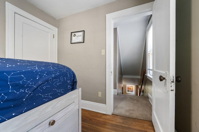 1397 Glenn Ave, Columbus, OH 43212 - bedroom featuring wood finished floors and baseboards