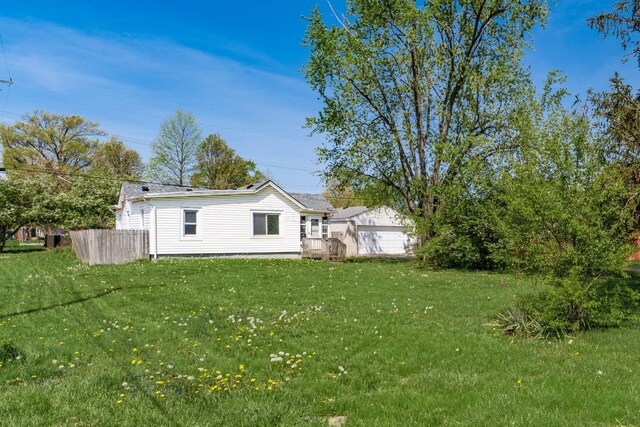 2953 Atwood Ter, Columbus, OH 43224 - view of yard featuring fence