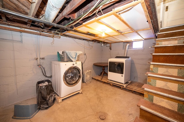 264 Merchant Ave, Marion, OH 43302 - basement featuring independent washer and dryer and stairway