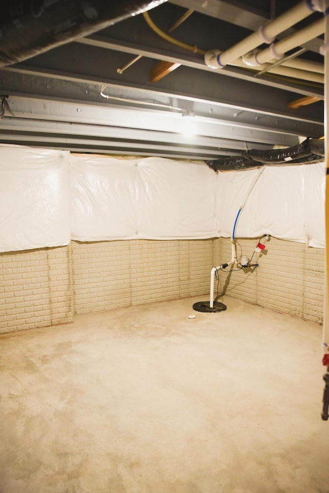 1151 Gelbray Dr, Columbus, OH 43207 - view of unfinished below grade area