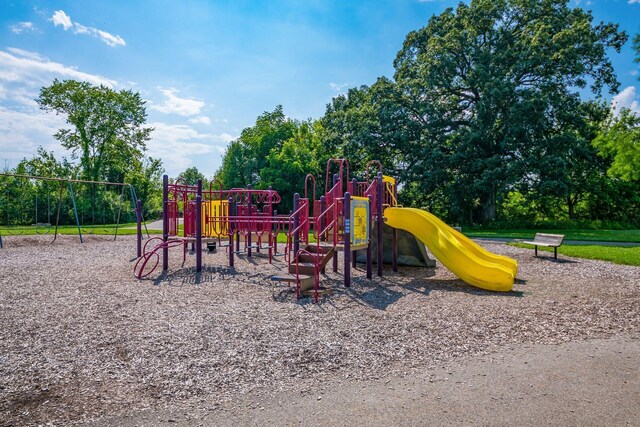 6008 Macnabb Ct, Hilliard, OH 43026 - view of communal playground