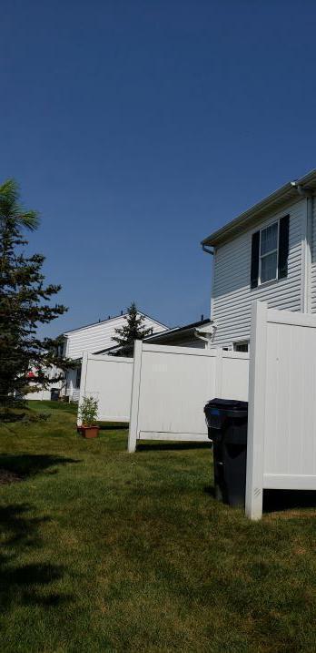 6682 Lagrange Dr Unit 48B, Canal Winchester, OH 43110 - view of yard featuring fence