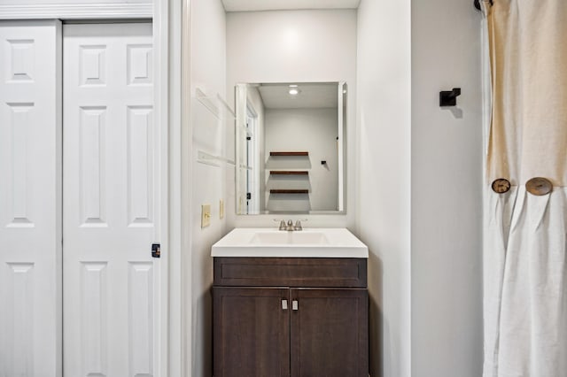 bathroom with vanity